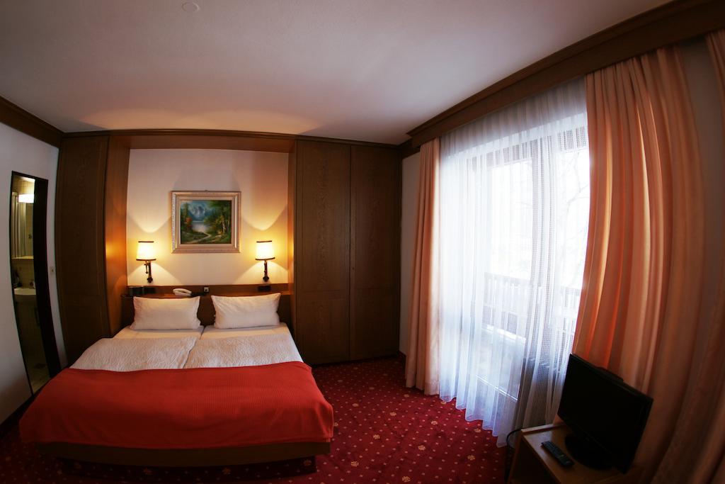 Hotel St. Georg Бад Райхенхал Стая снимка